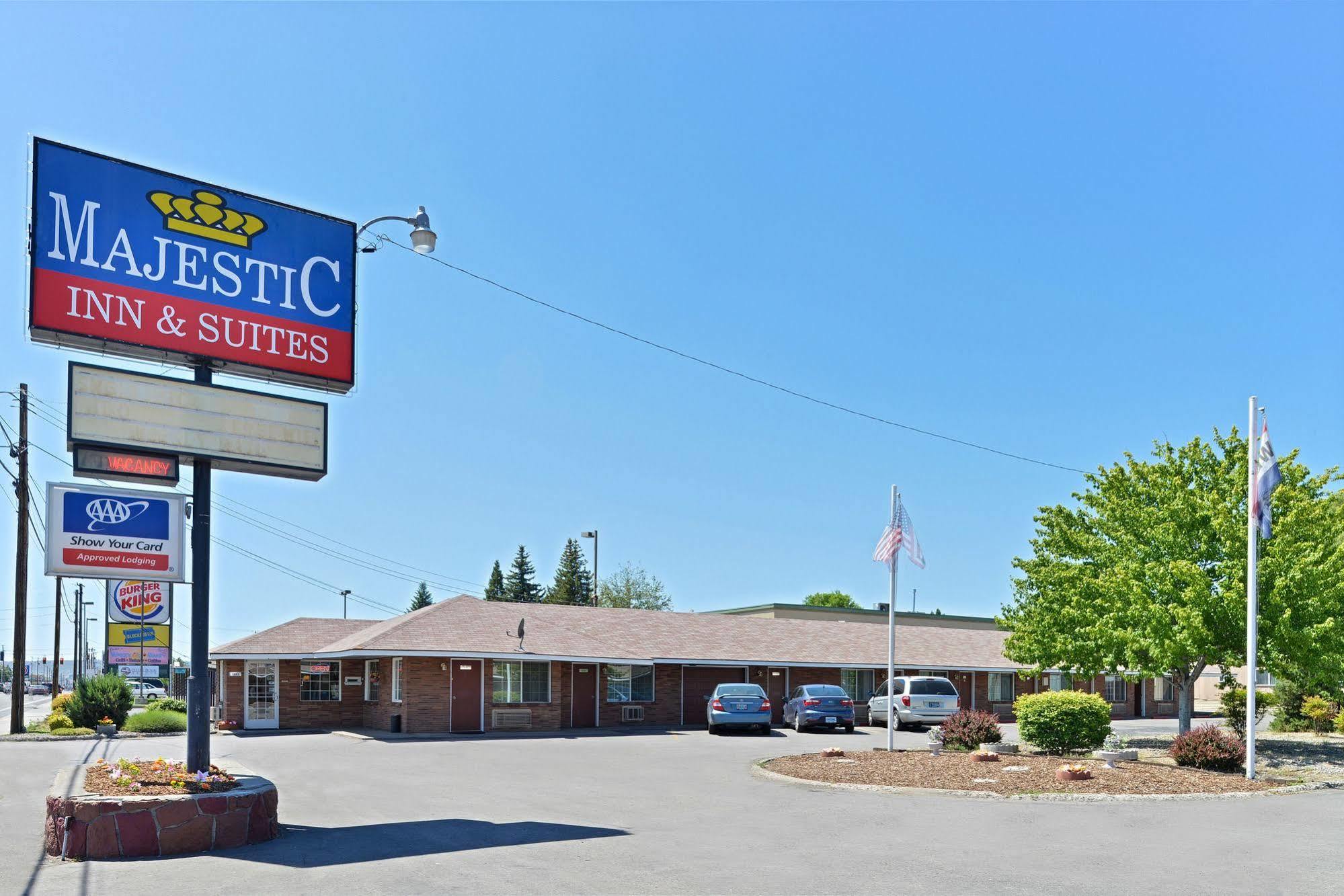 Majestic Inn & Suites Klamath Falls Exterior photo